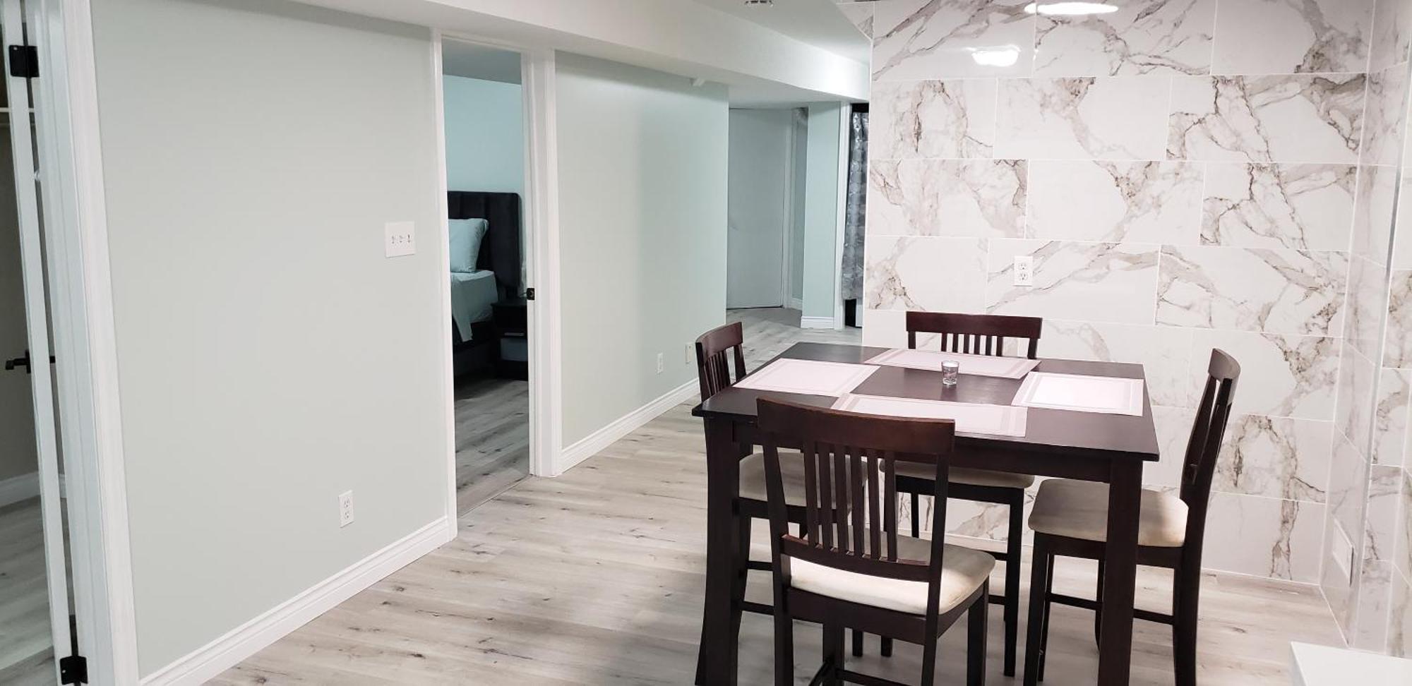 2 Bedroom Luxury Apartment Гуэлф Экстерьер фото